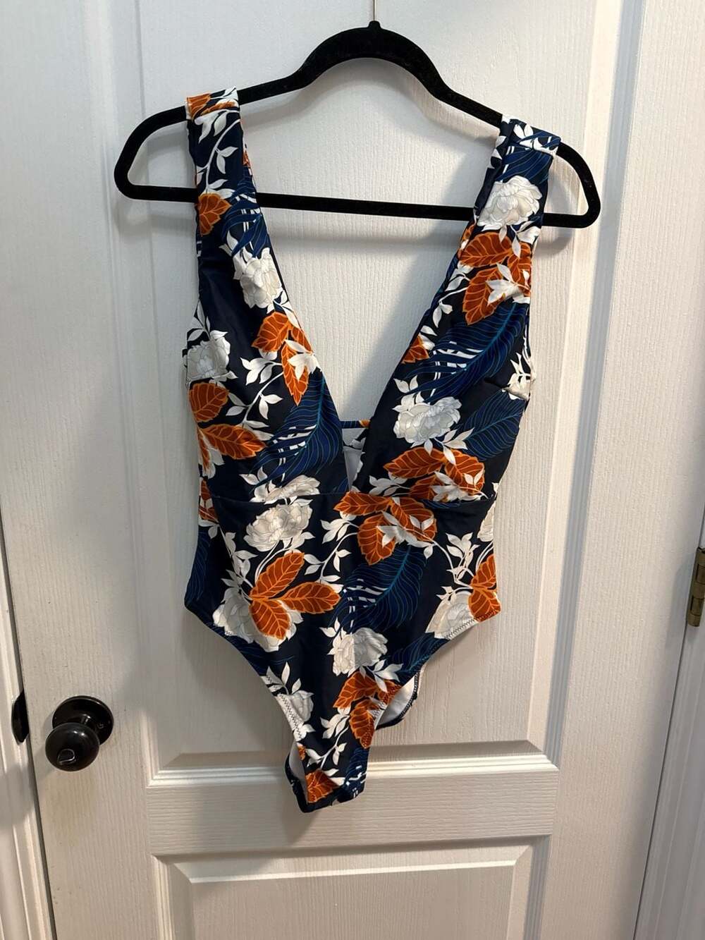 Cupshe Navy and Orange Floral Plunge One Piece Swimsuit Size L